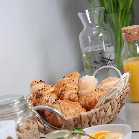 Bed & Breakfast Maison Blanche *