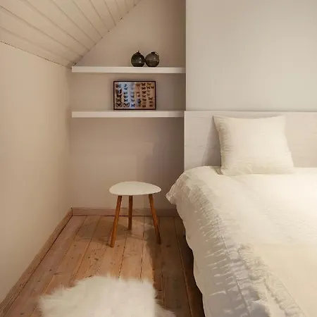 Maison Blanche Bed & Breakfast *